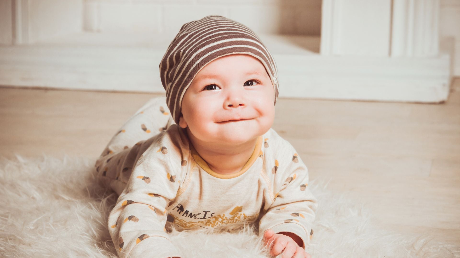 Créer un espace de jeu stimulant pour bébé à la maison